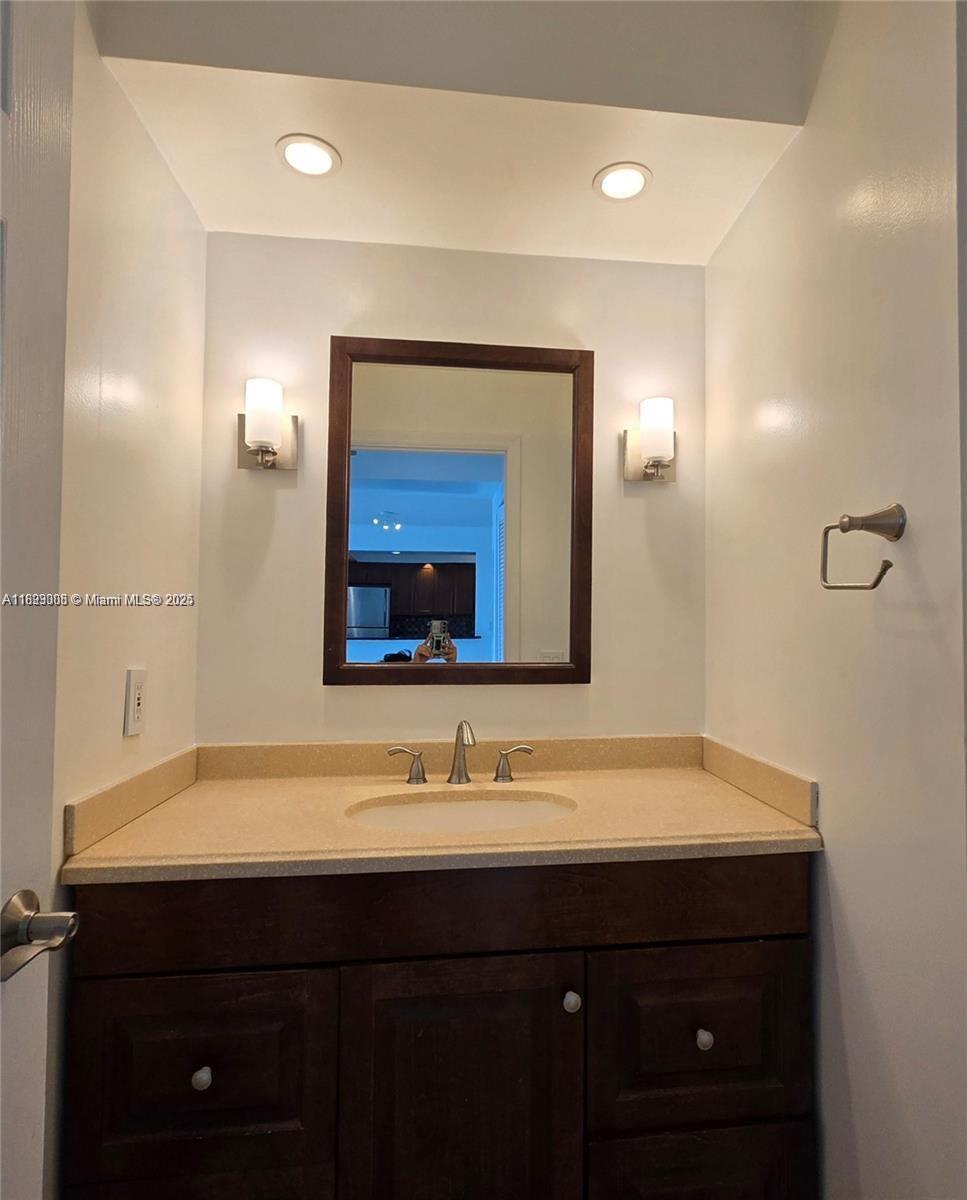 DEL PRADO MARINA - Residential Lease