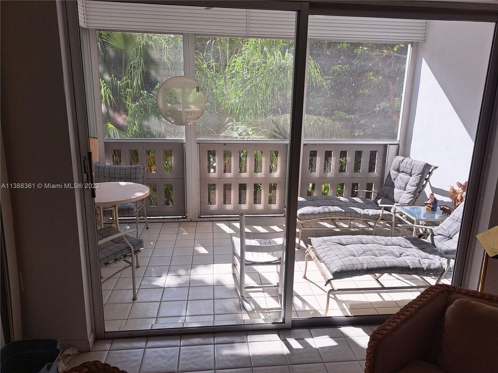 Photo of 4001 Hillcrest Dr #308, Hollywood, FL 33021 (MLS # A11388361)