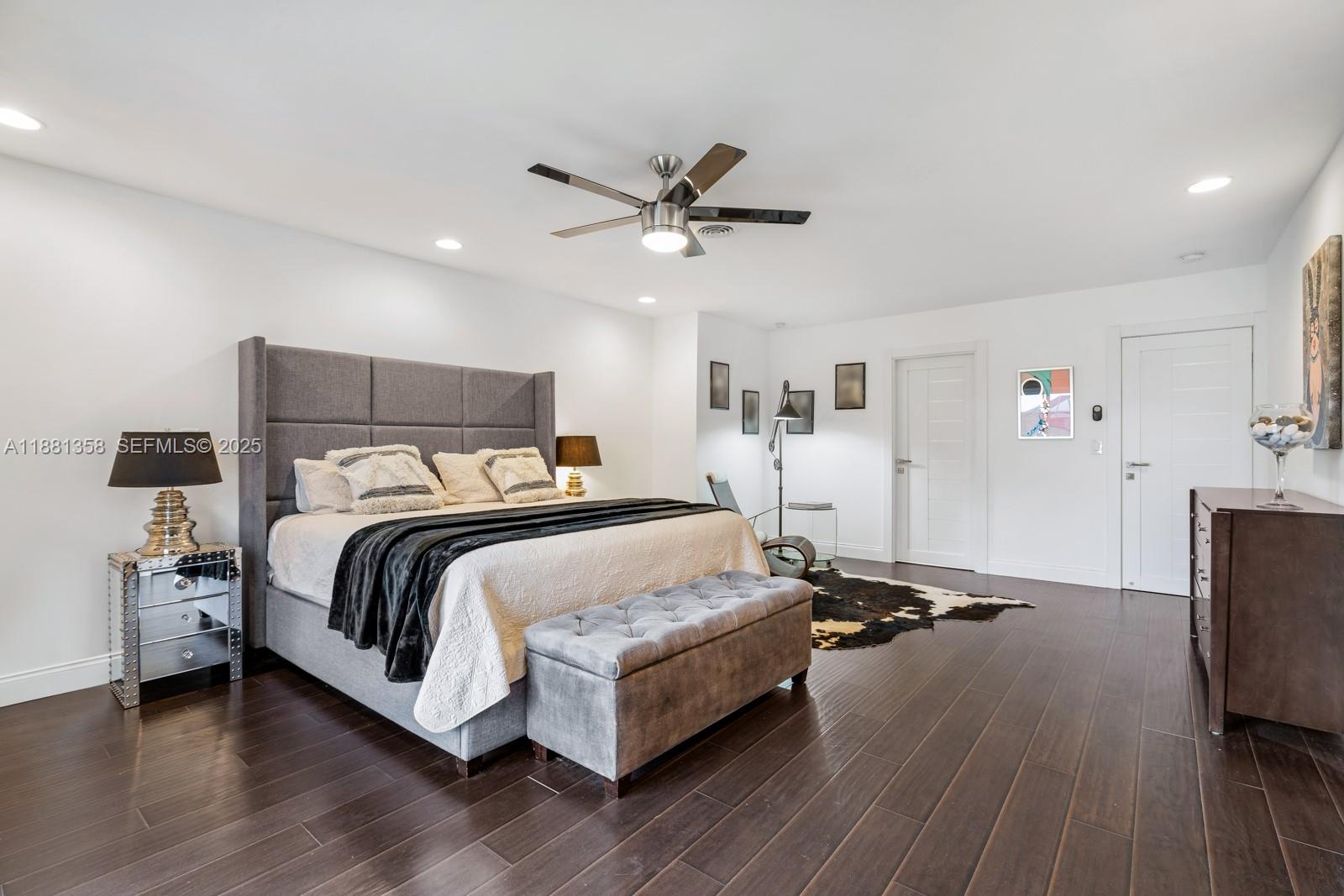 LAKE ESTATES - Residential