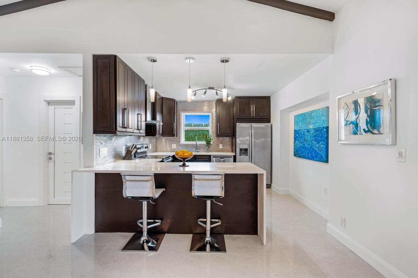 LAKE ESTATES - Residential