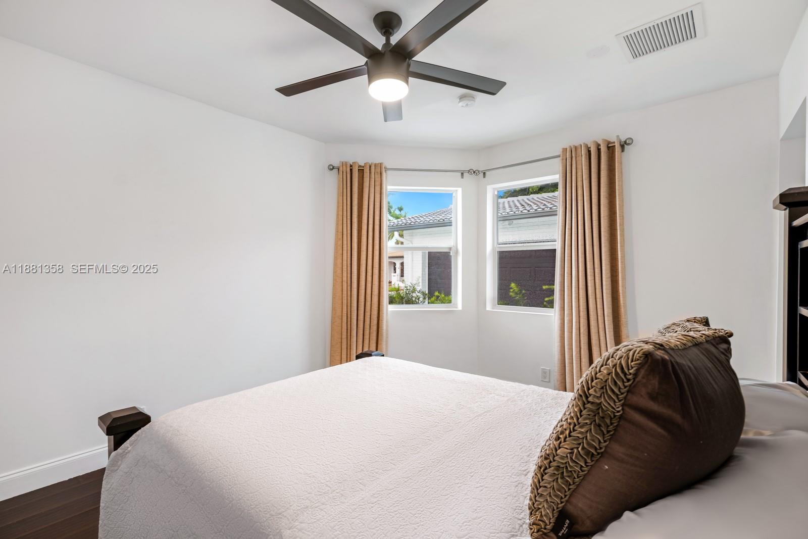 LAKE ESTATES - Residential