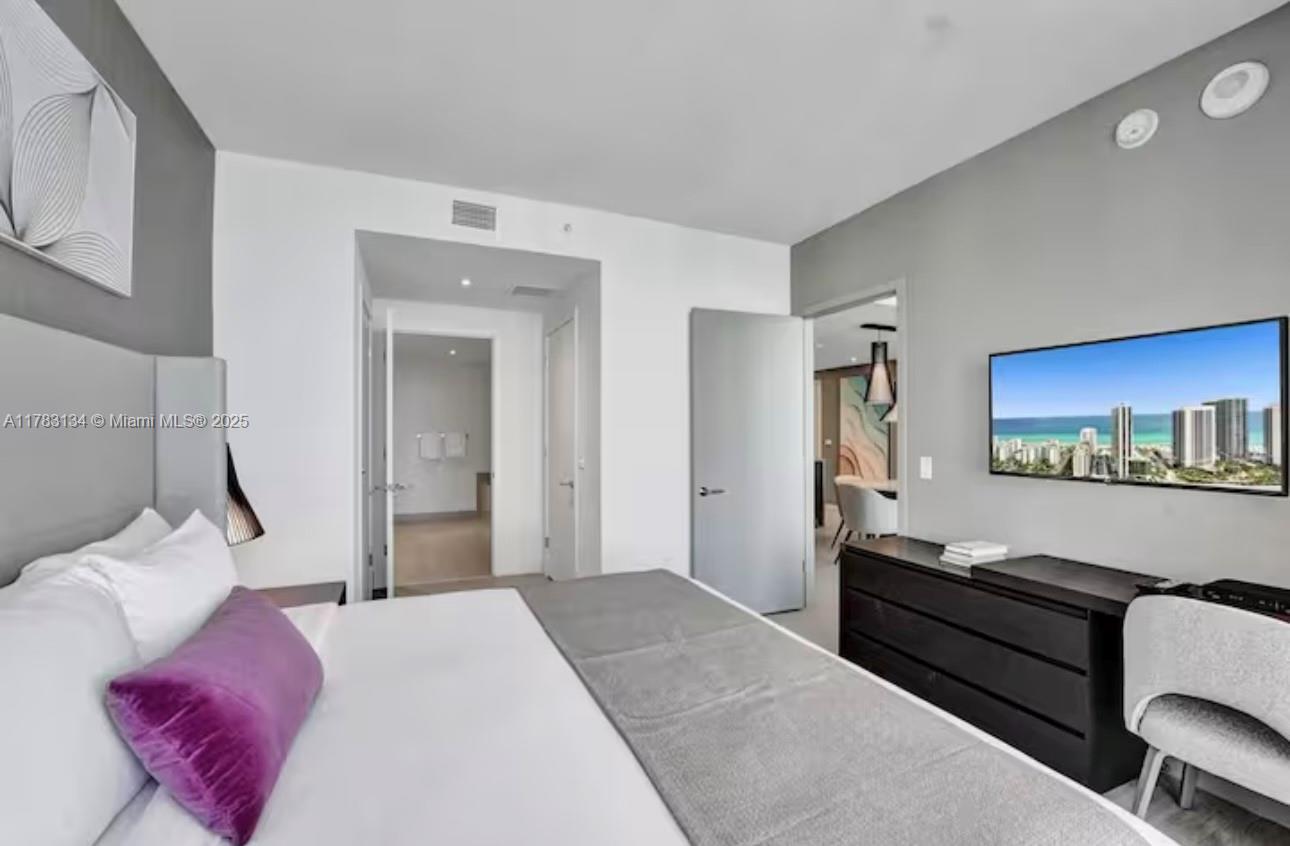 4010 SOUTH OCEAN CONDO - Residential