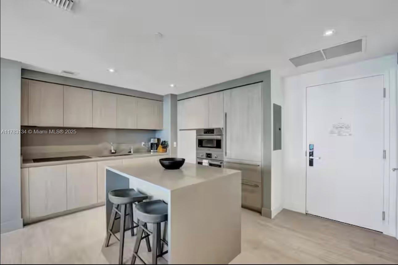 4010 SOUTH OCEAN CONDO - Residential