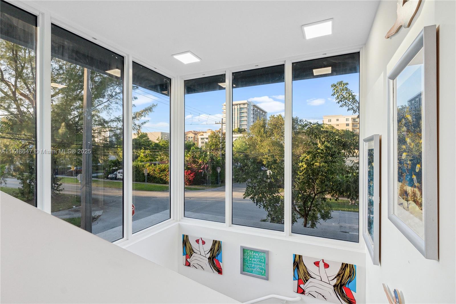 AMND MIAMI SUBURBAN ACRES - Residential Lease