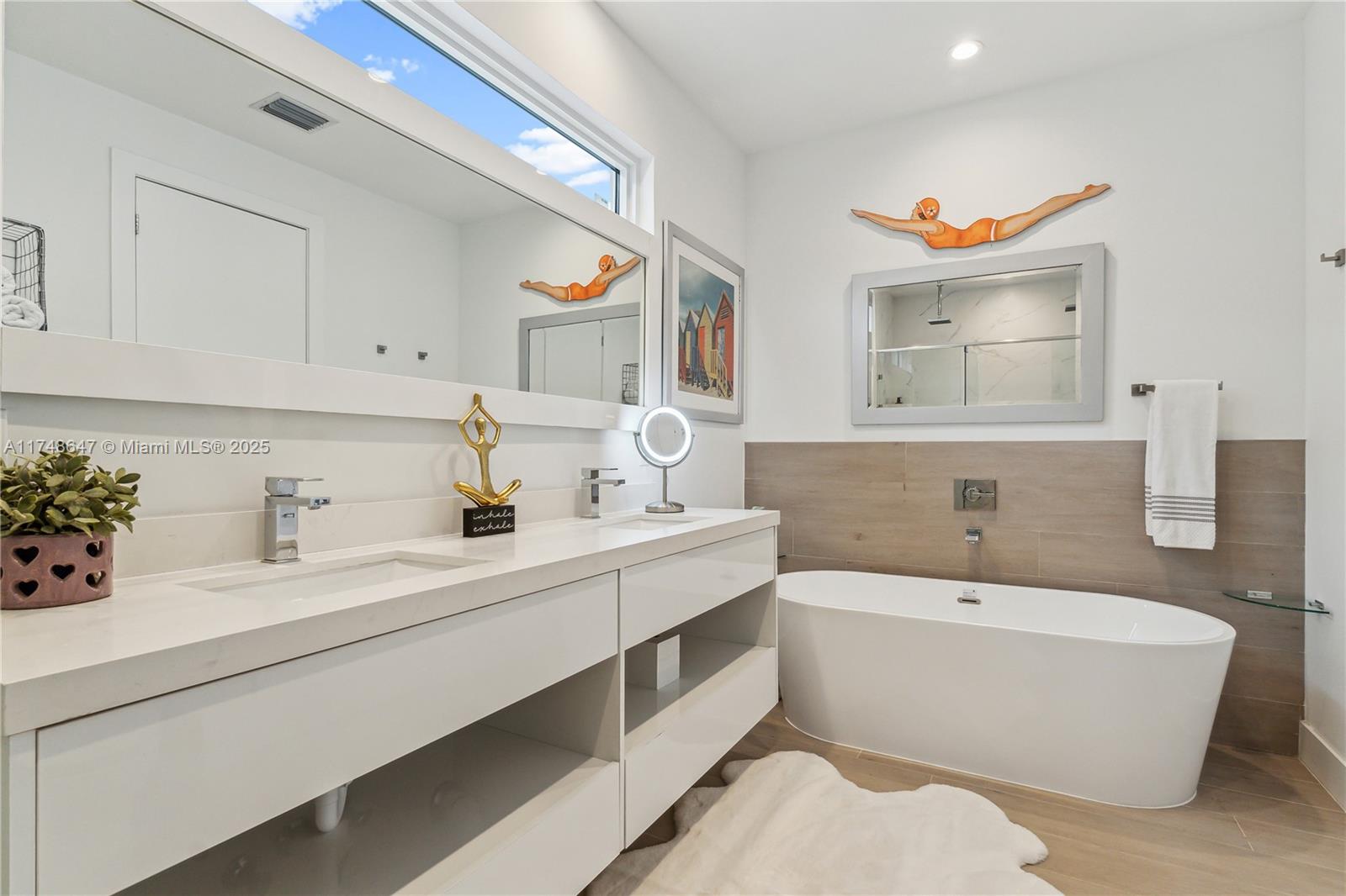 AMND MIAMI SUBURBAN ACRES - Residential Lease