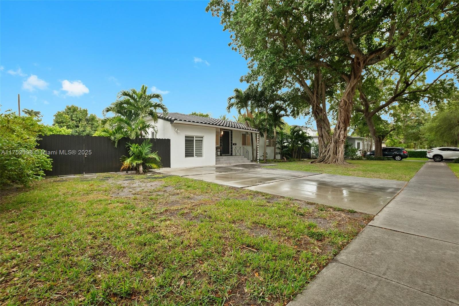 441 De Soto Dr 441
