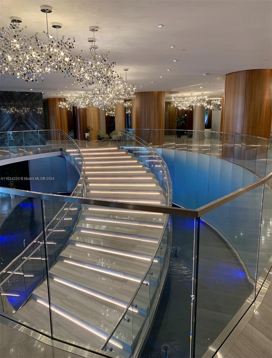 ARIA ON THE BAY CONDO - Residential