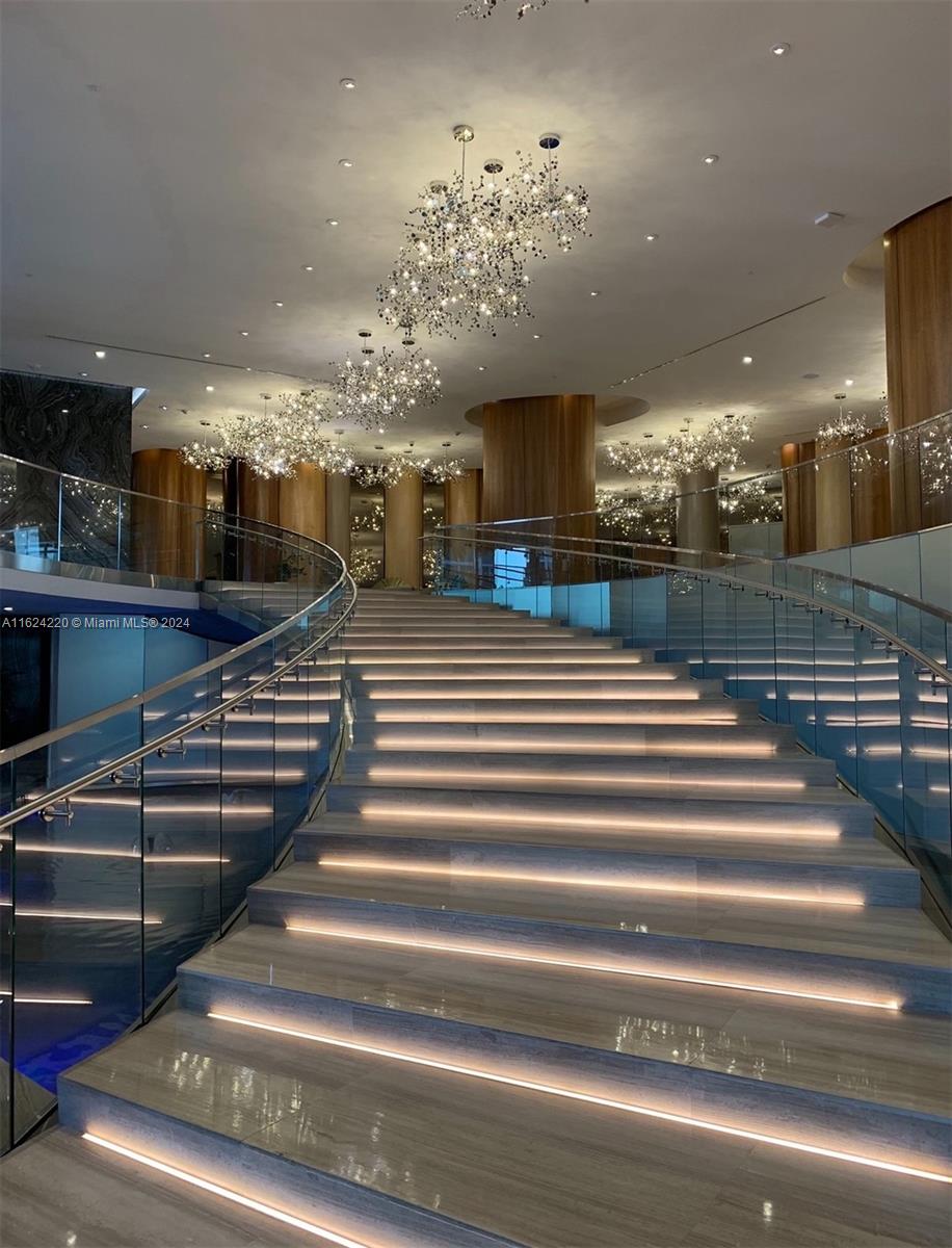ARIA ON THE BAY CONDO - Residential