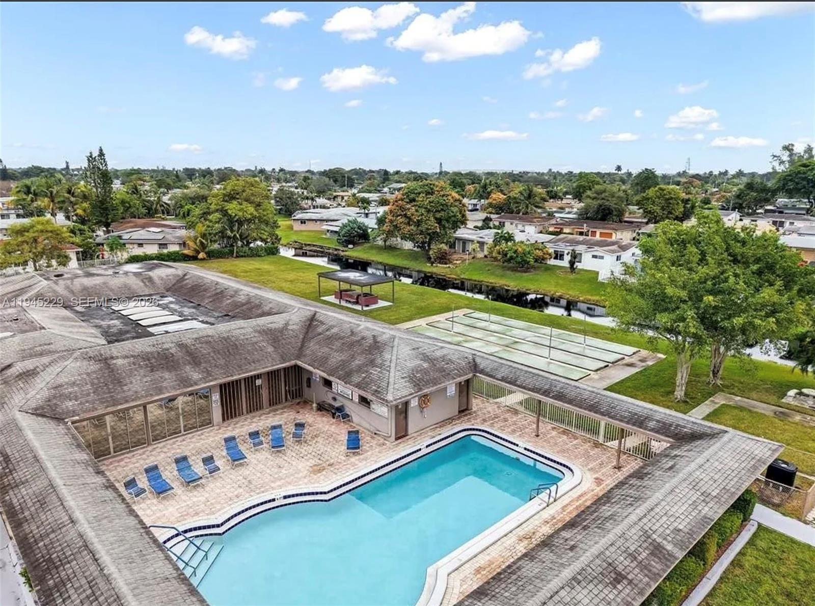 PARADISE GARDENS - Residential