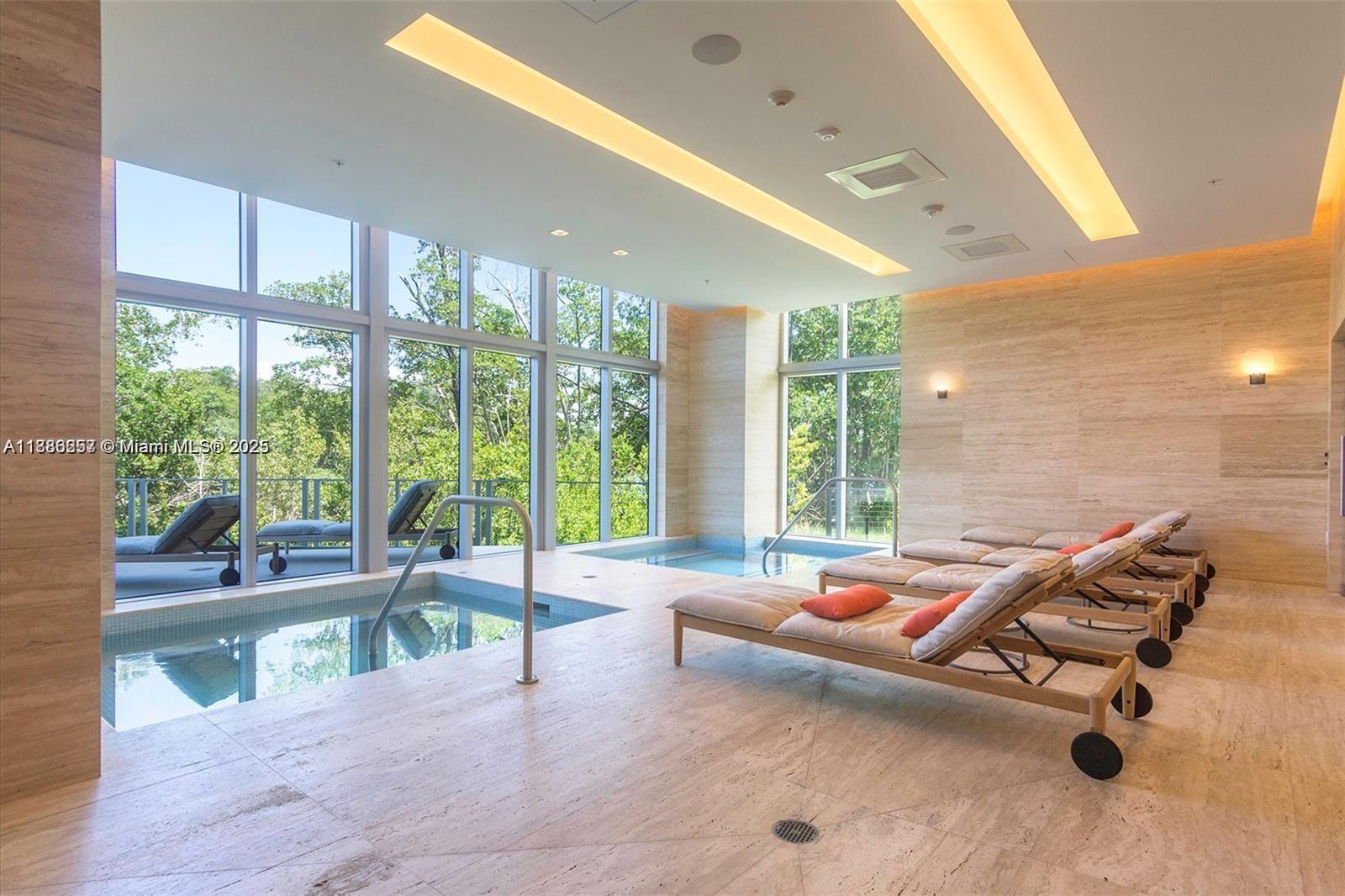 THE HARBOUR NORTH CONDO - Residential Lease