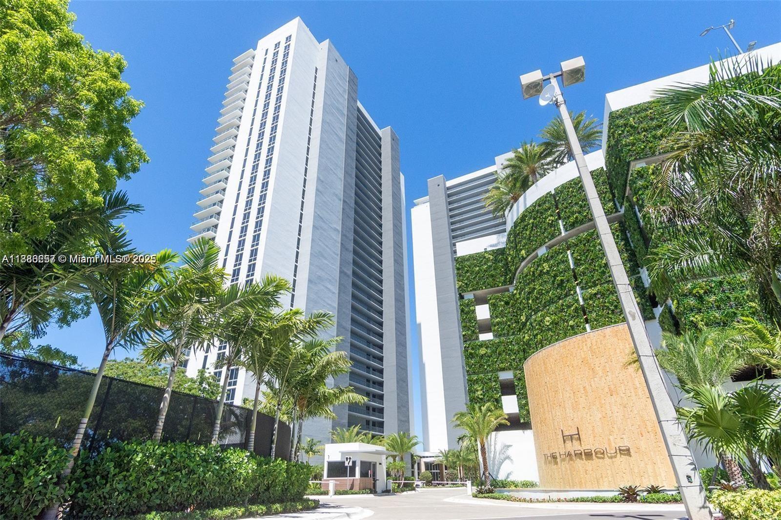 THE HARBOUR NORTH CONDO - Residential Lease