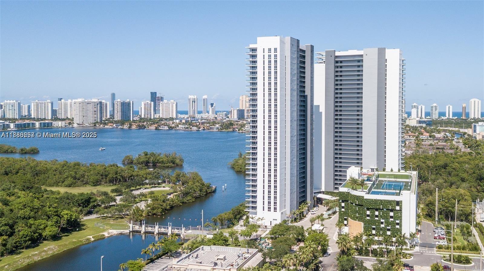 THE HARBOUR NORTH CONDO - Residential Lease