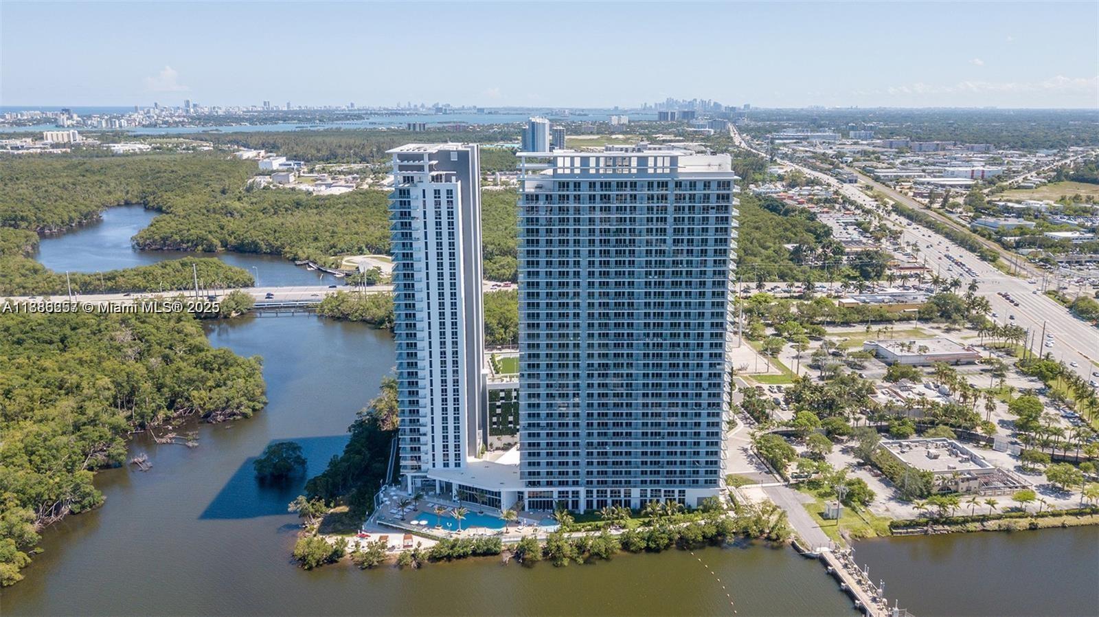 THE HARBOUR NORTH CONDO - Residential Lease