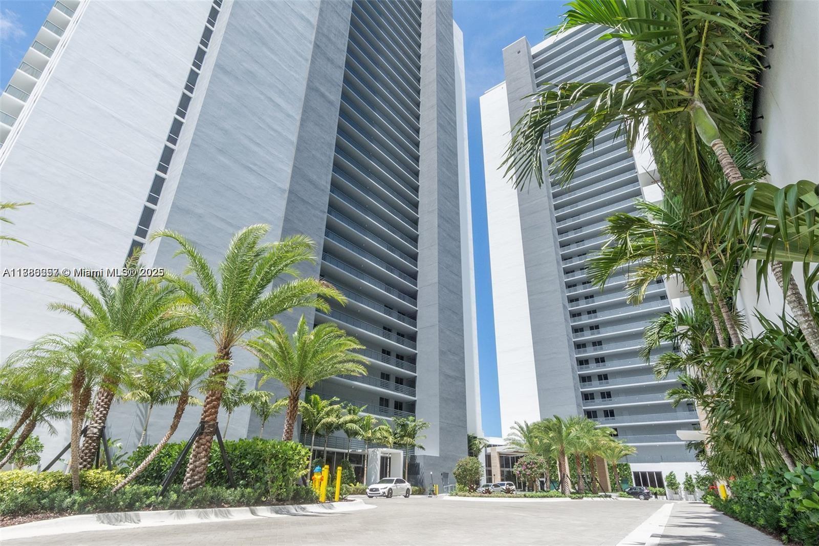 THE HARBOUR NORTH CONDO - Residential Lease