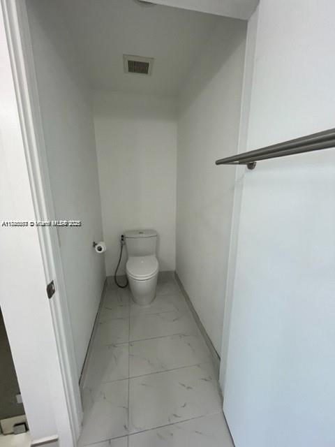 THE HARBOUR NORTH CONDO - Residential Lease