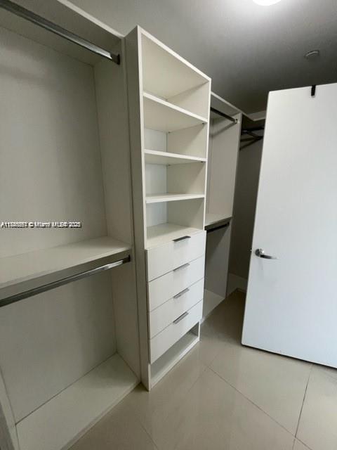 THE HARBOUR NORTH CONDO - Residential Lease