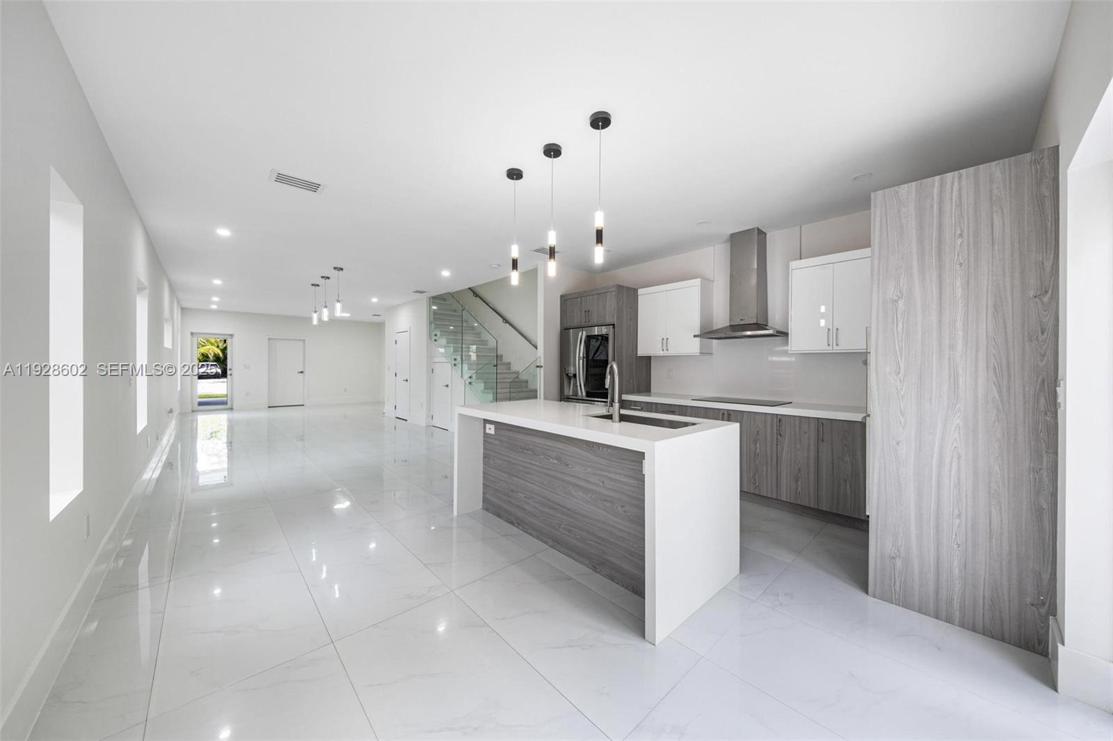 CARTERS ADDN TO C GR - Residential Lease