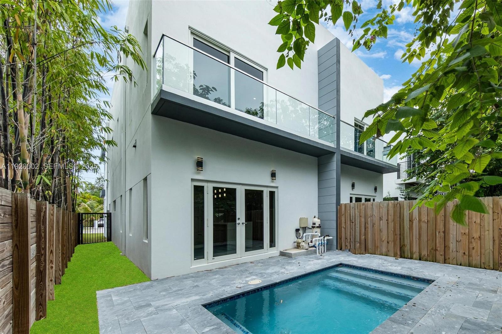 CARTERS ADDN TO C GR - Residential Lease