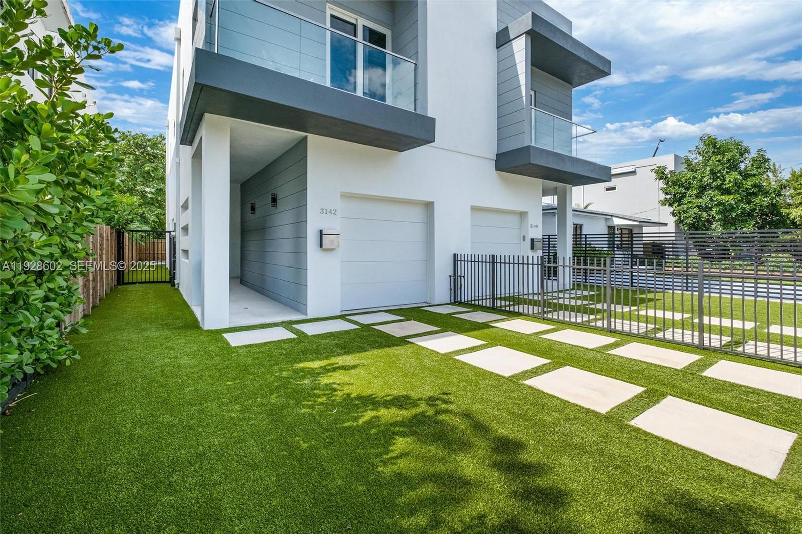 CARTERS ADDN TO C GR - Residential Lease