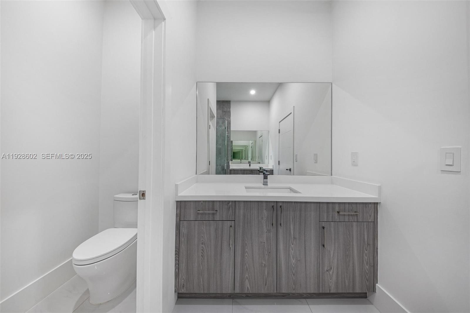 CARTERS ADDN TO C GR - Residential Lease