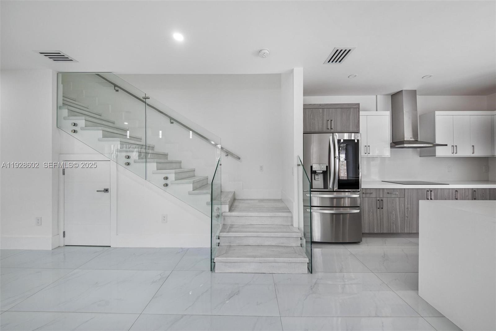 CARTERS ADDN TO C GR - Residential Lease