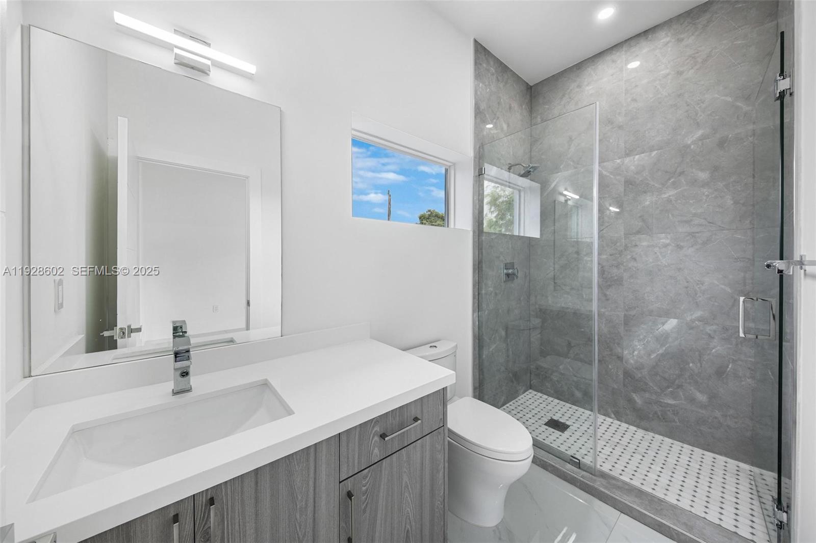 CARTERS ADDN TO C GR - Residential Lease