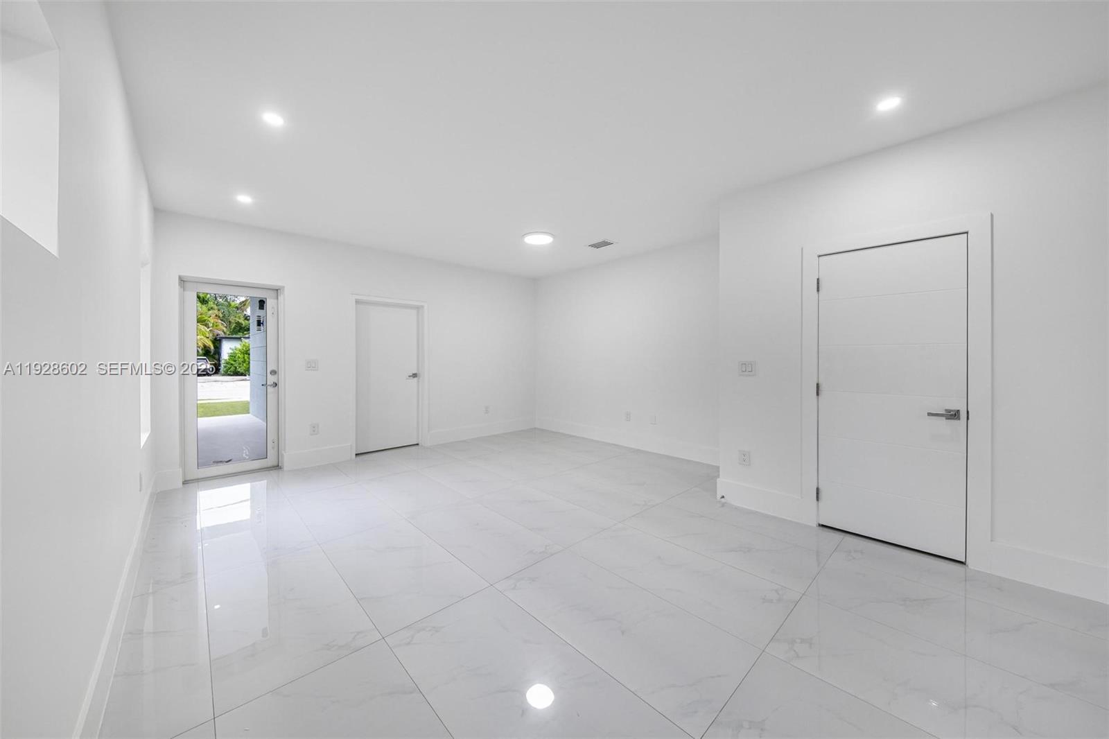 CARTERS ADDN TO C GR - Residential Lease