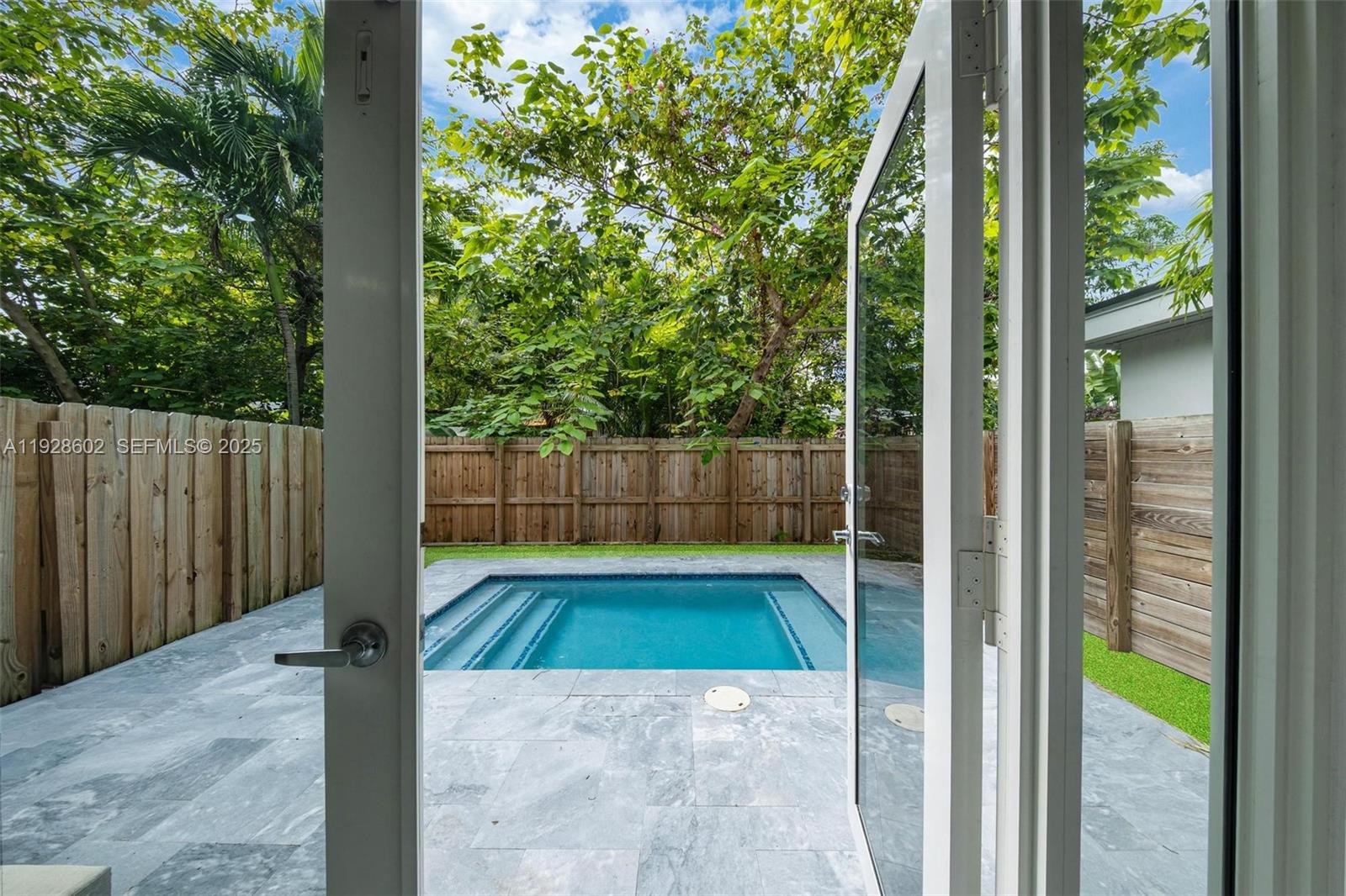 CARTERS ADDN TO C GR - Residential Lease