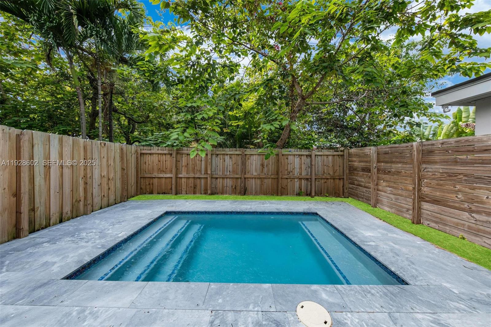 CARTERS ADDN TO C GR - Residential Lease