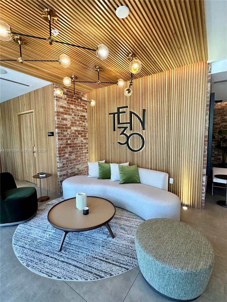 LINCOLN SUB - Residential