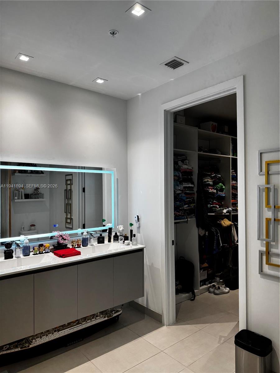 LINCOLN SUB - Residential