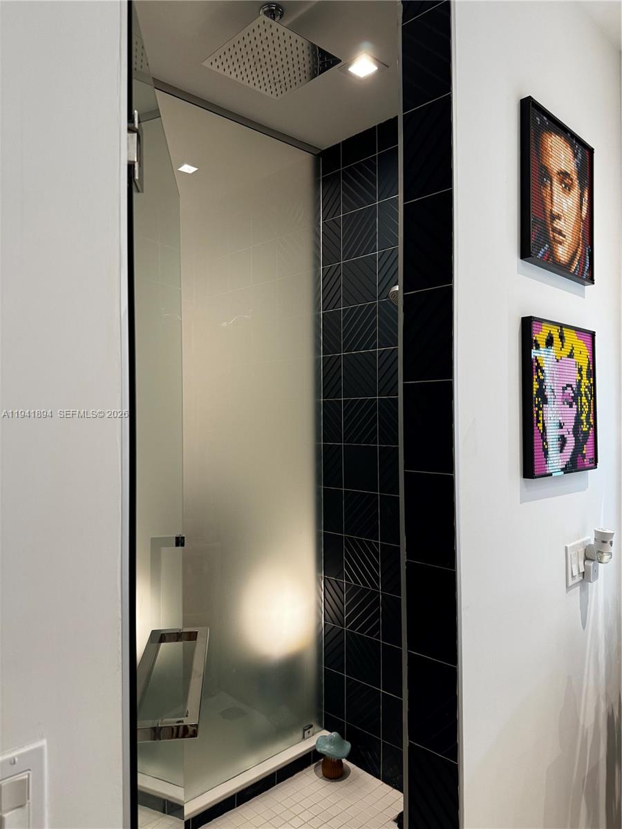 LINCOLN SUB - Residential