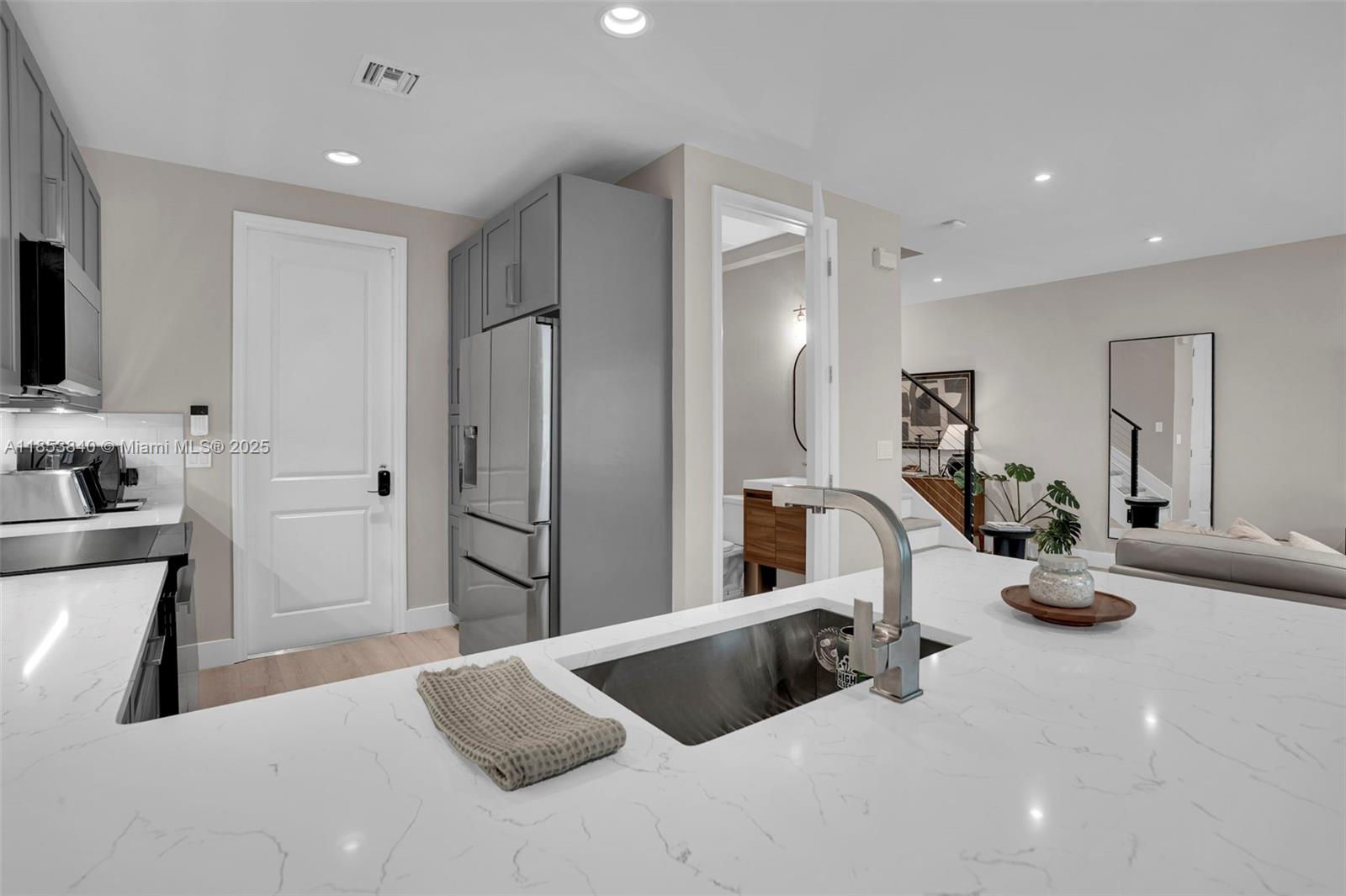 9453 MONTEBELLO WAY 104