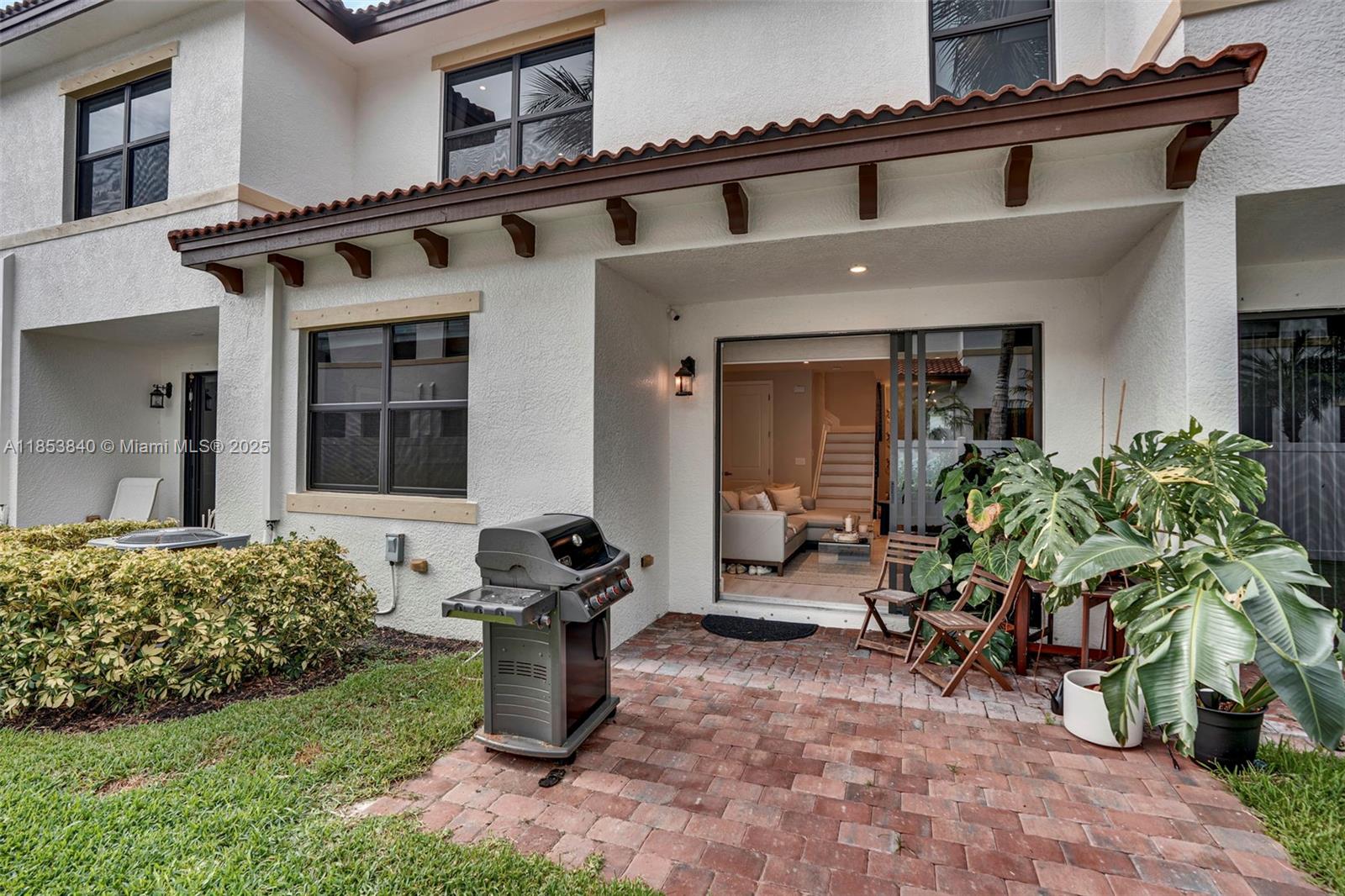 PORTOFINO SPRINGS - Residential