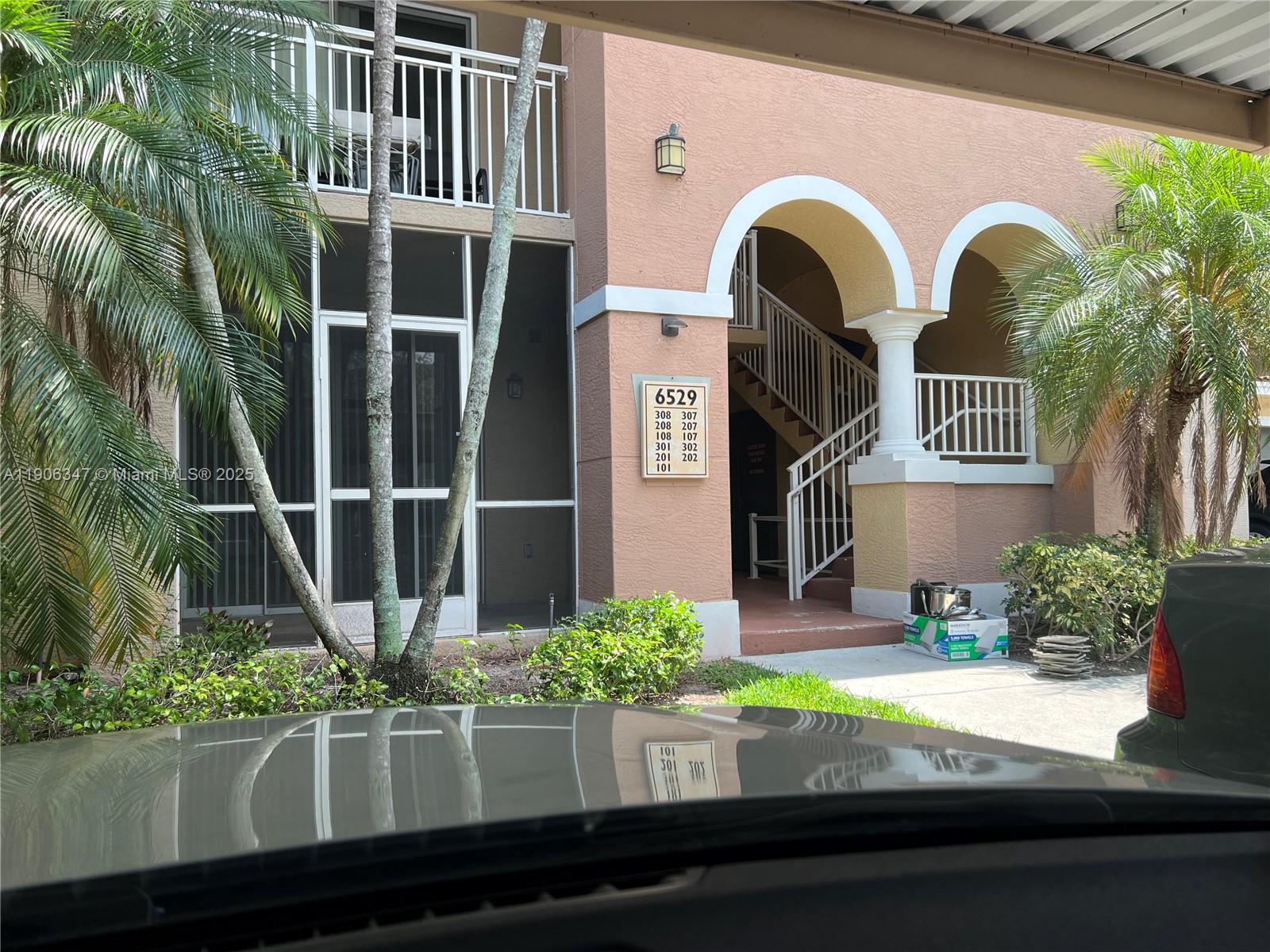 VILLAS AT EMERALD DUNES C - Residential Lease