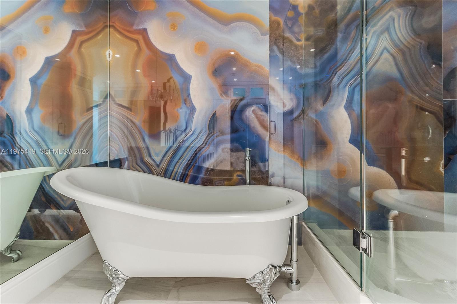 IL VILLAGGIO ON SOUTH BEAC - Residential