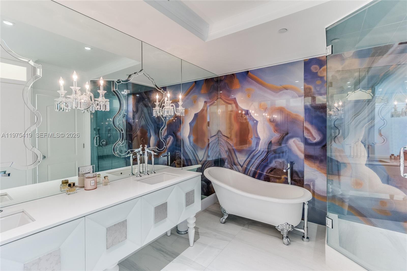 IL VILLAGGIO ON SOUTH BEAC - Residential