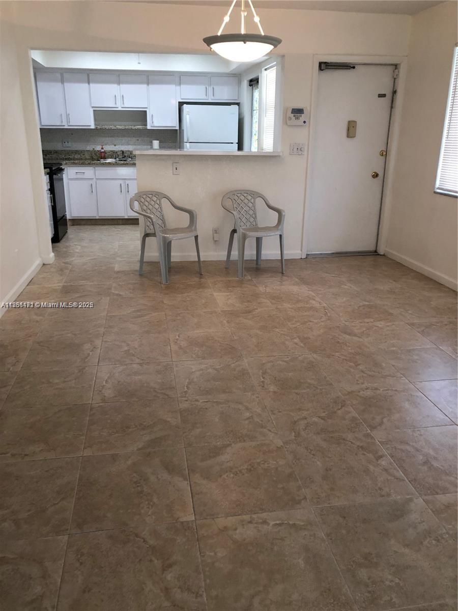 The VILLAS 1 CONDO - Residential