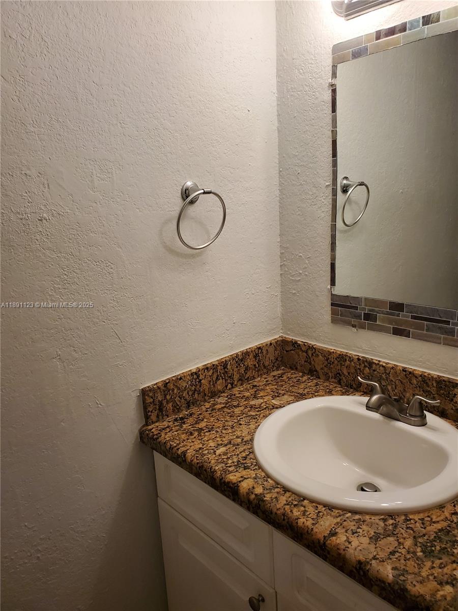 MOFFETT PLACE CONDO - Residential Lease