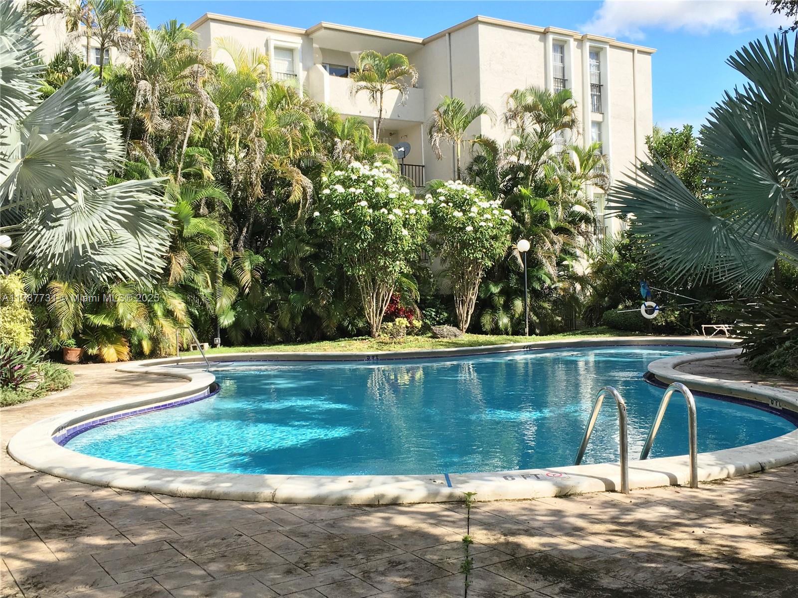 Rental Property at 6904 N Kendall Dr F405, Pinecrest, Miami-Dade County, Florida - Bedrooms: 1 
Bathrooms: 2  - $1,900 MO.
