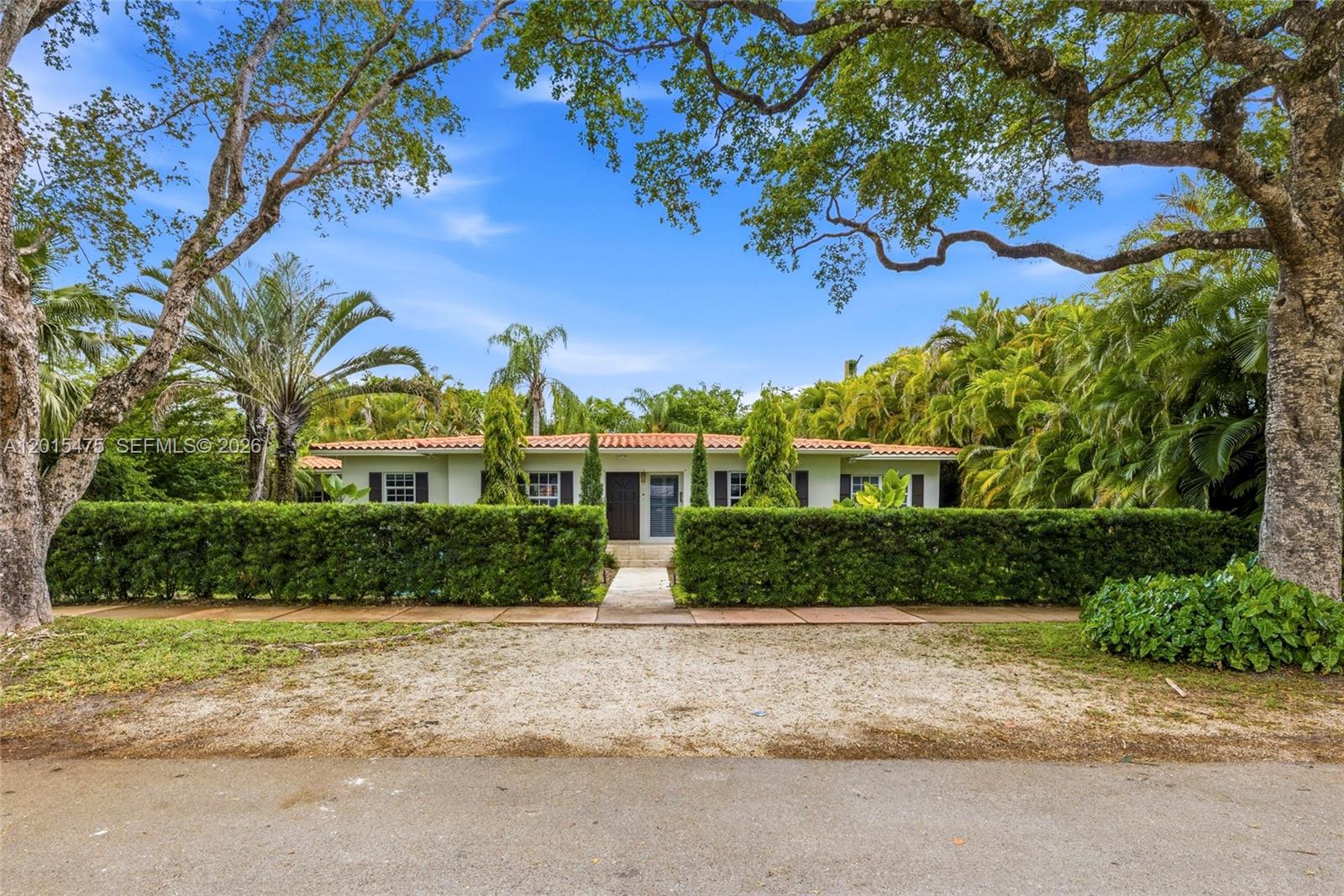 CORAL GABLES RIV SEC 6 - Residential Lease