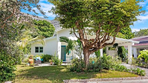 Photo of 213 Florida Ave, Coral Gables, FL 33133 (MLS # A11863097)