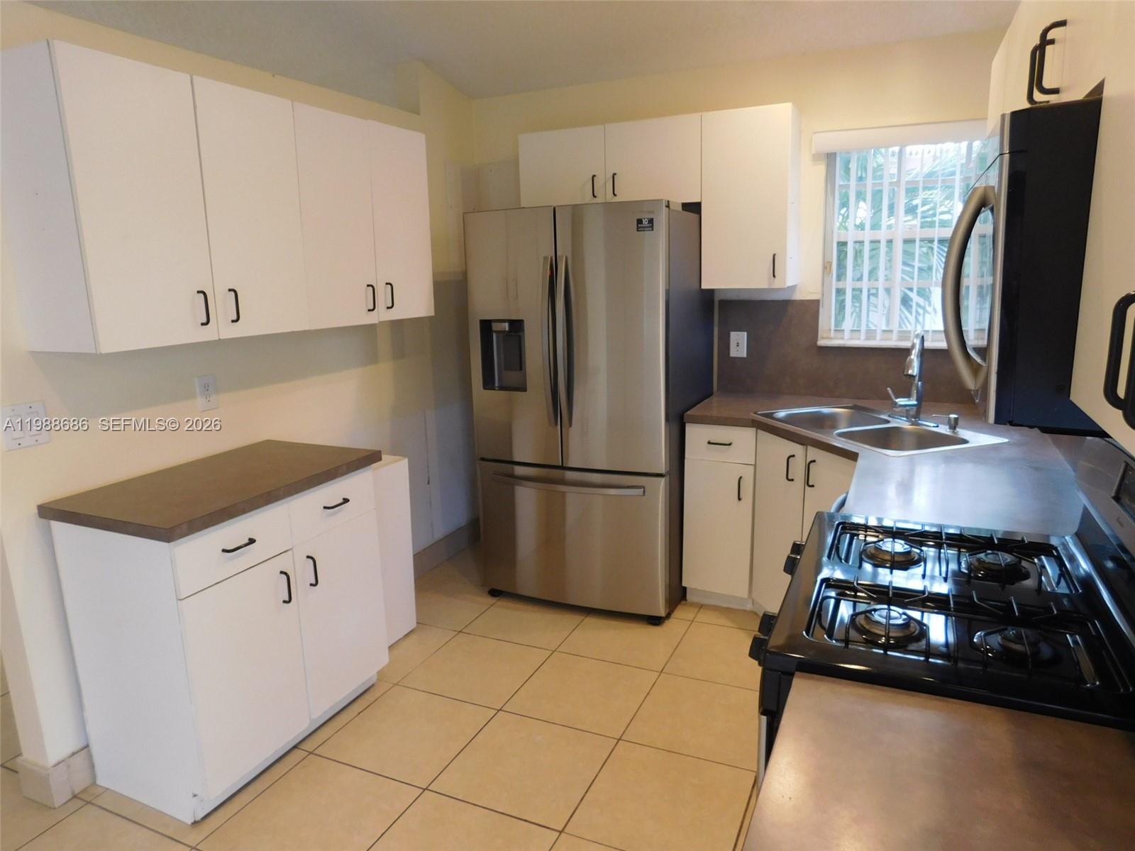 SAWGRASS PLANTATION - Residential Lease