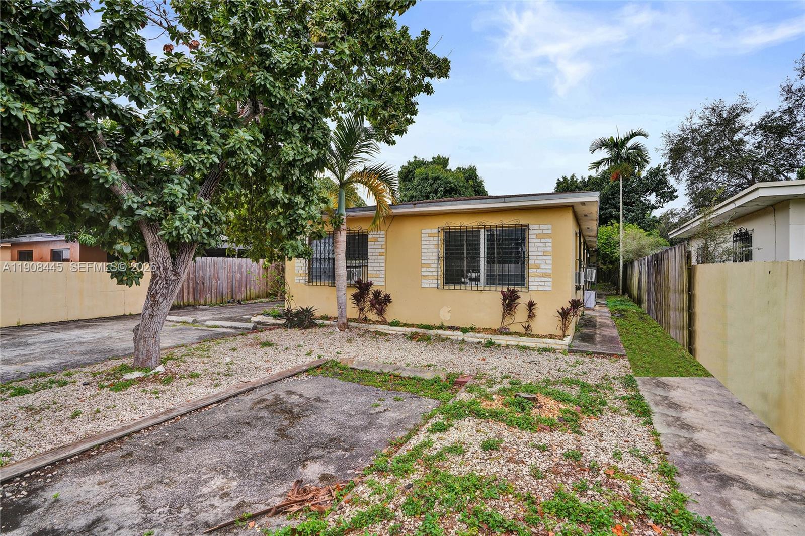 WEST BISCAYNE - Residential Income