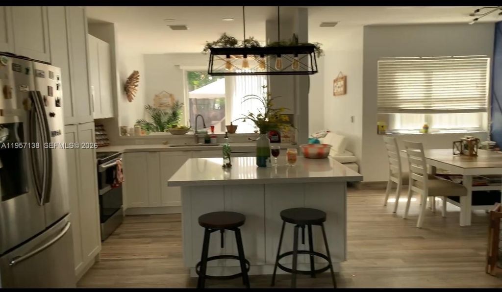 Photo of 7662 N Southwood Cir #7662, Davie, FL 33328 (MLS # A11957138)