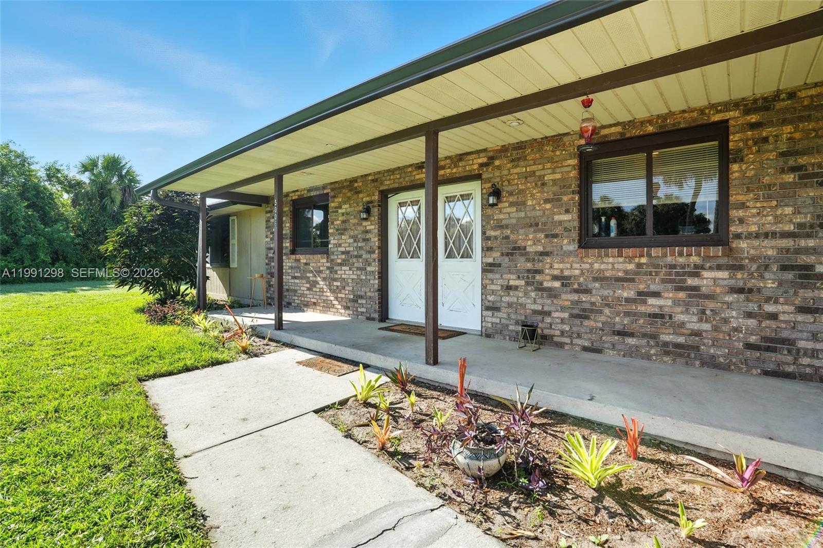 Port La Belle - Residential