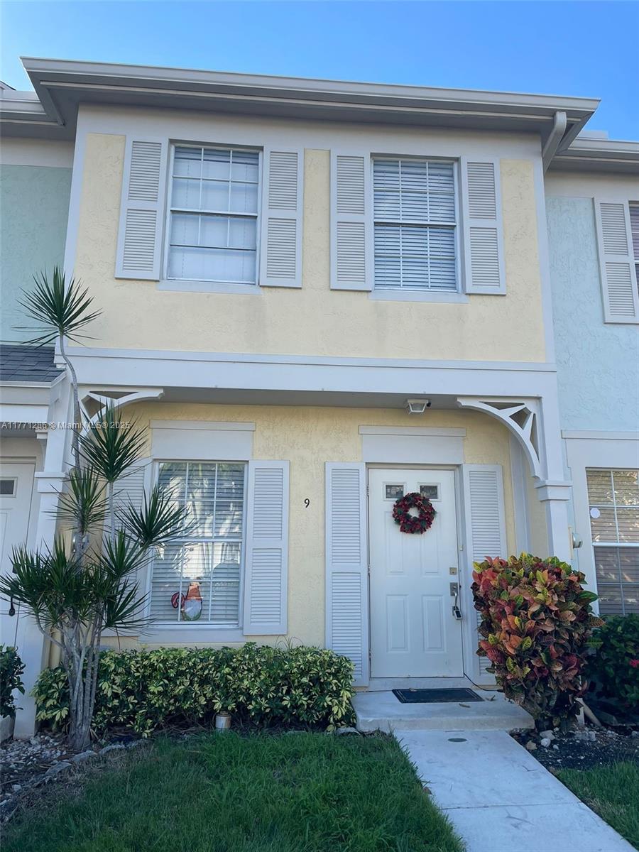 Rental Property at 9 Whitehead Cir 9, Weston, Broward County, Florida - Bedrooms: 2 
Bathrooms: 3  - $2,500 MO.
