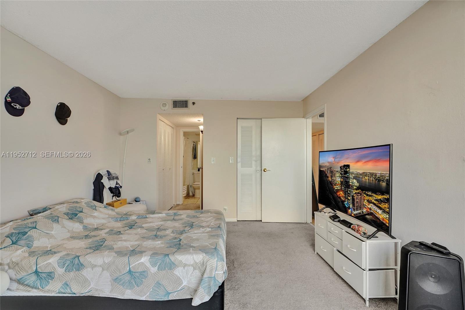 THE GRANDVIEW PALACE COND - Residential