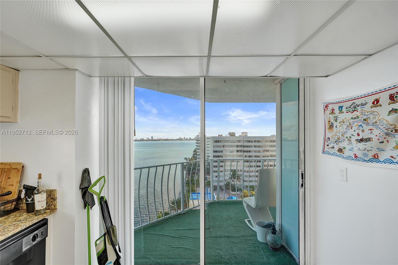 THE GRANDVIEW PALACE COND - Residential