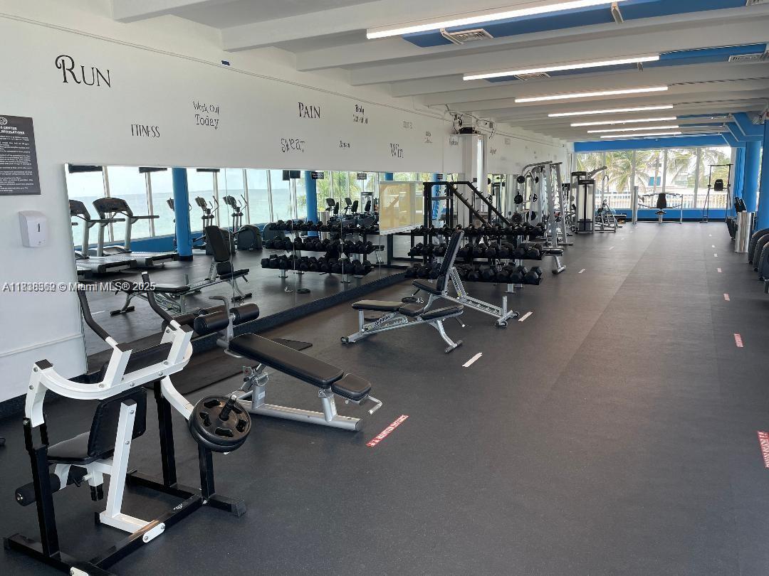 THE CARRIAGE HOUSE CONDO - Residential